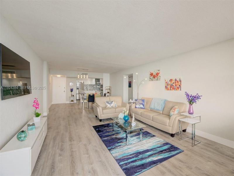 Apartment for rent at Sea Air Towers 601