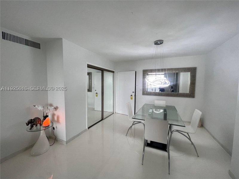 Comprar apartamento en Oceanside Plaza 7T