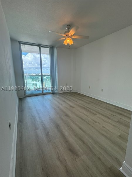 Apartment for rent at Vue at Brickell 2805
