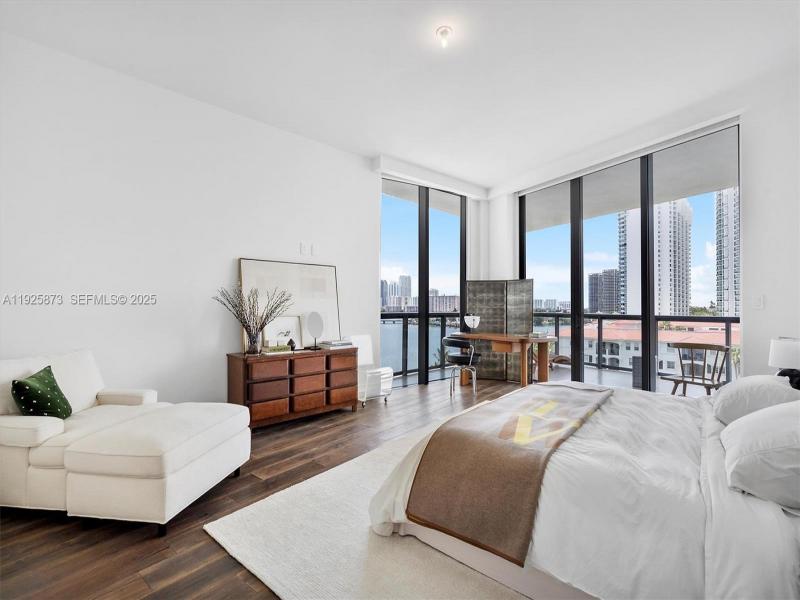 Property photo # 8