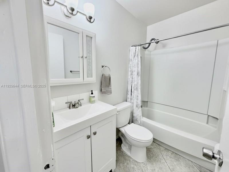 Property photo # 9