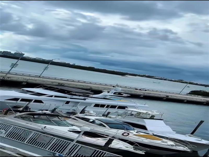 Comprar apartamento en Bayshore Yacht Tennis Club 315