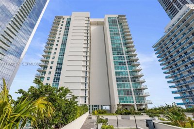 Onyx On The Bay Apt #1801