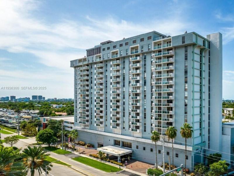 Condo for sale at Sailboat Cay 1013