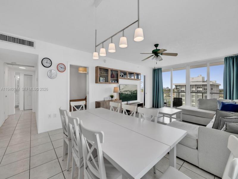 Condo for sale at Pavilion 825