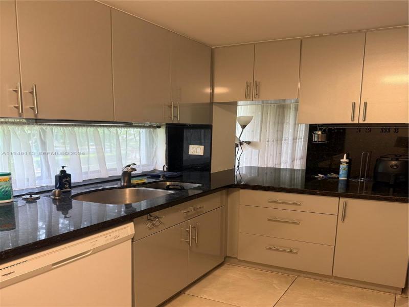 Comprar apartamento en Plaza of the Americas 222