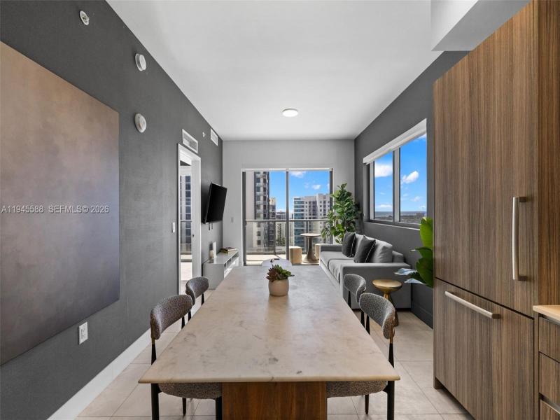 Condo for sale at Smart Brickell Residences 2102