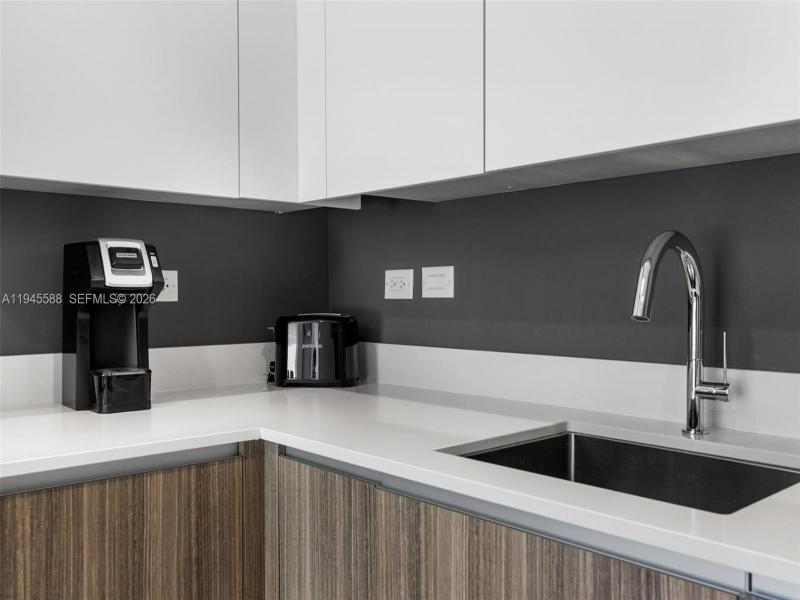 Condo for sale at Smart Brickell Residences 2102