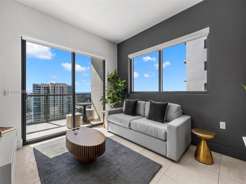 Condo for sale at Smart Brickell Residences 2102