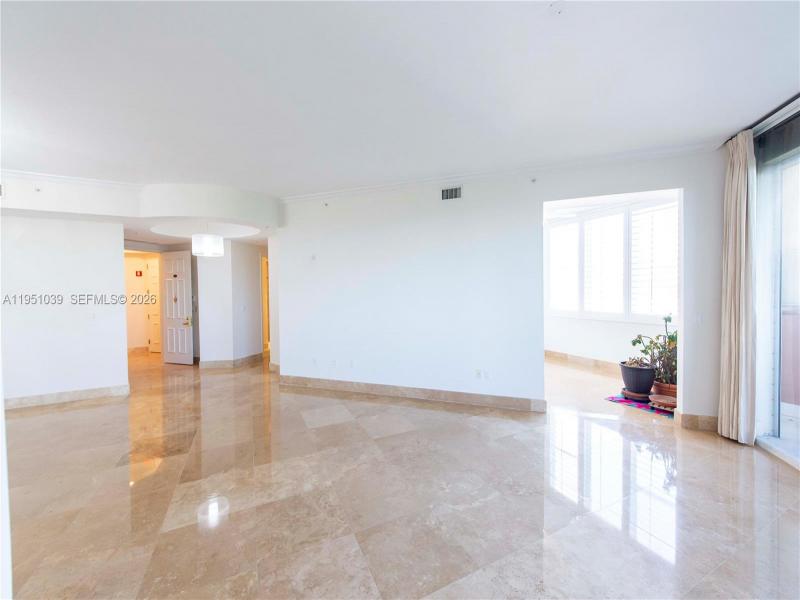 Alquiler de apartamento en Gables On The Green 604