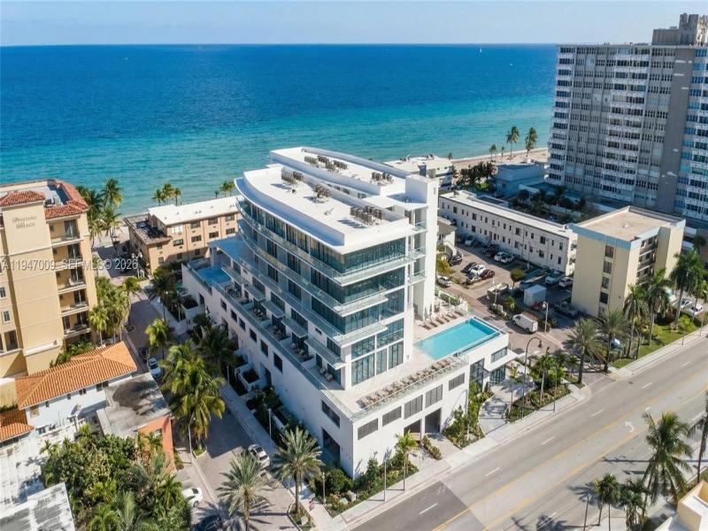 Eturna Beachside Residences Apt #602