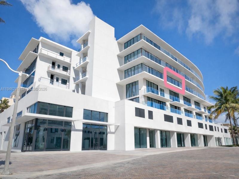 Condo for sale at Eturna Beachside Residences 501