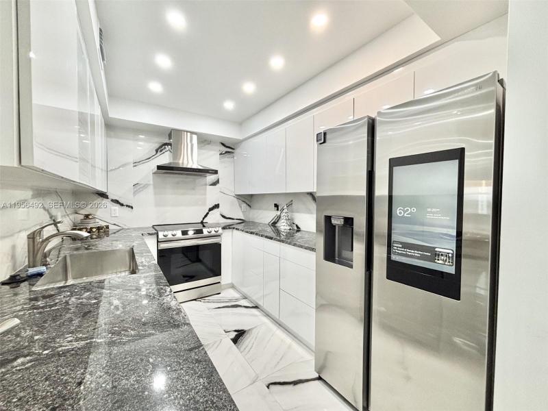 Condo for sale at The Hemispheres 15B