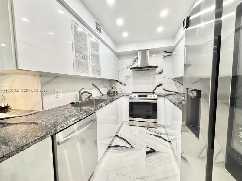 Condo for sale at The Hemispheres 15B