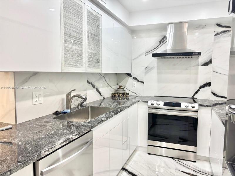 Condo for sale at The Hemispheres 15B