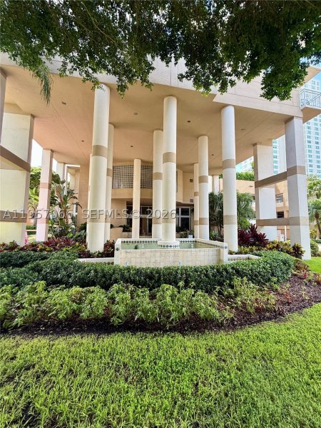 Condo for sale at Isola Brickell Key 1503