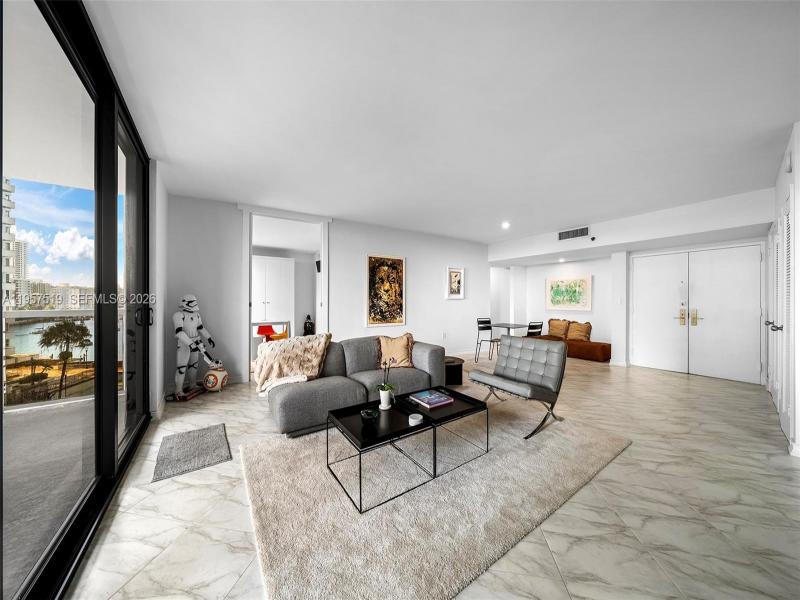 Condo for sale at Nine Island Avenue 710