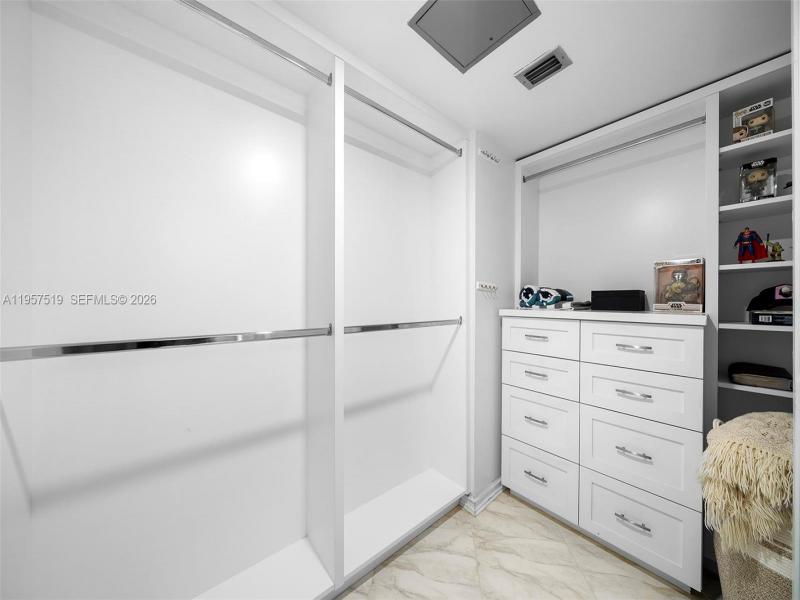 Condo for sale at Nine Island Avenue 710