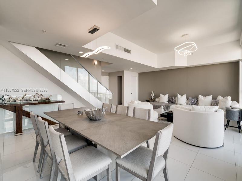 Vizcayne South Tower Apt #4904