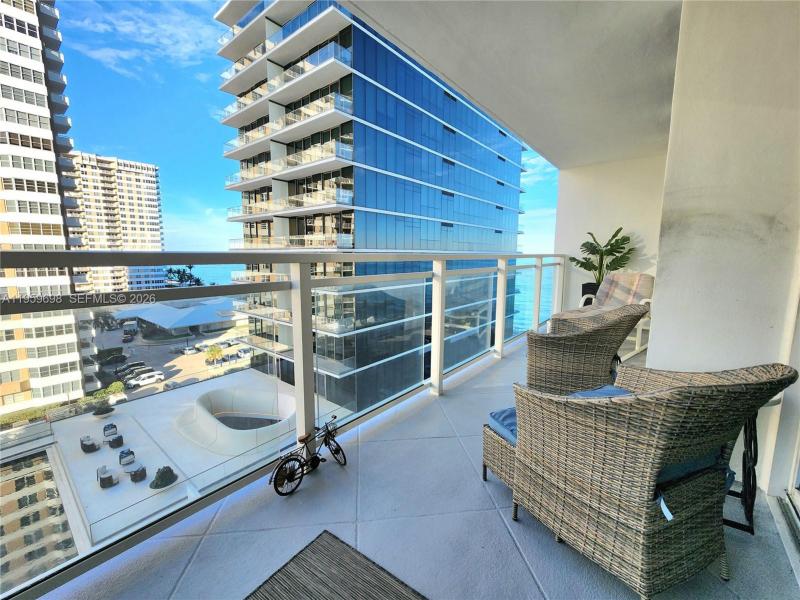 Condo for sale at Parker Plaza Estates 823
