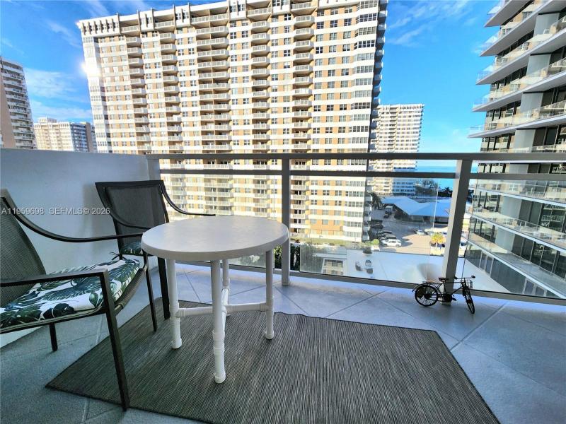 Condo for sale at Parker Plaza Estates 823
