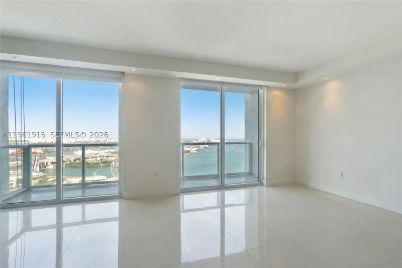 Condo for sale at Vizcayne South Tower 3105