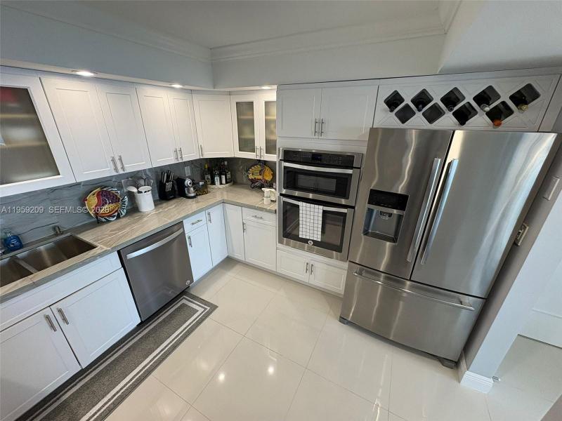 Apartment for rent at Parker Plaza Estates 1812