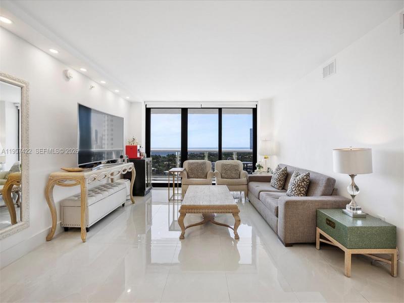 Comprar apartamento en Waterview 1747