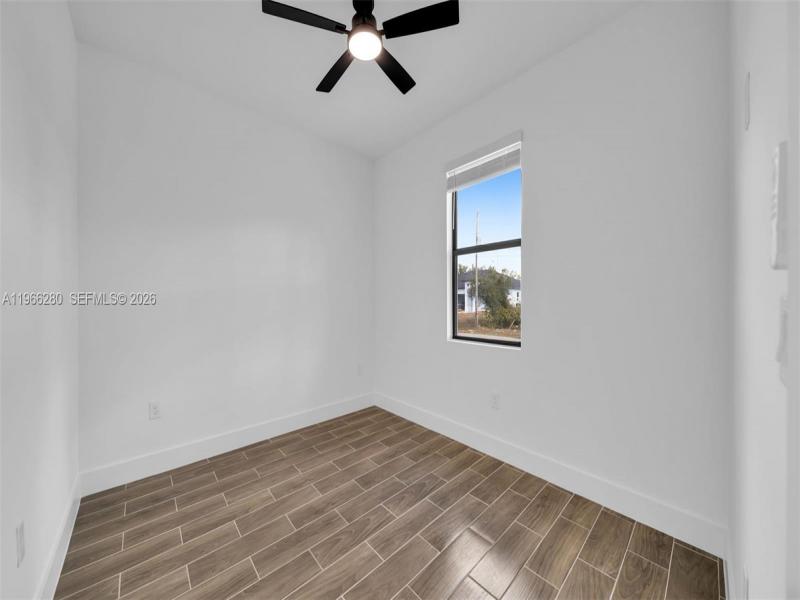 Property photo # 9