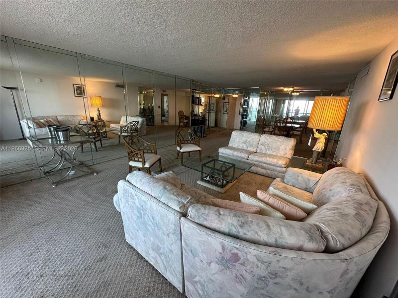 Comprar apartamento en Maison Grande 1517