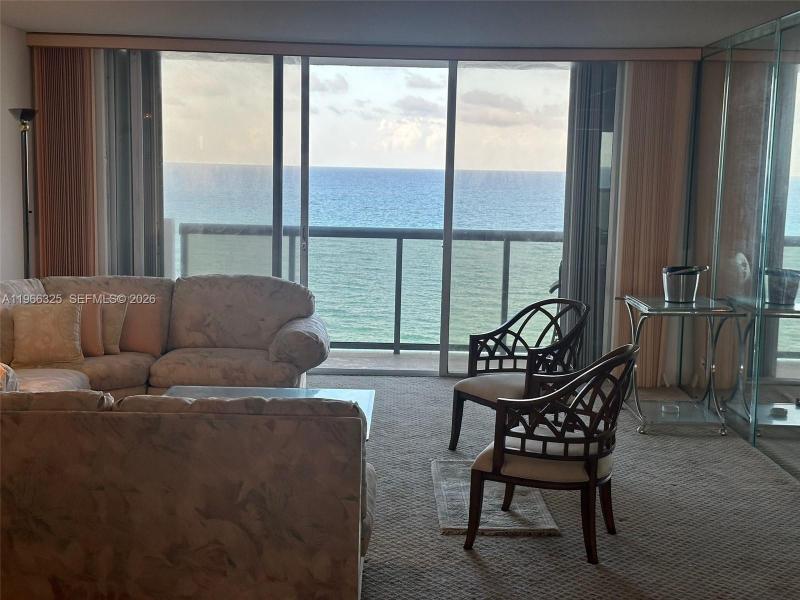 Comprar apartamento en Maison Grande 1517
