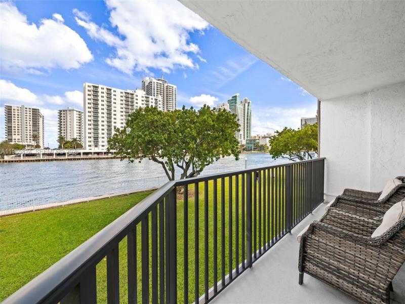 Oceanview Park Apt #221
