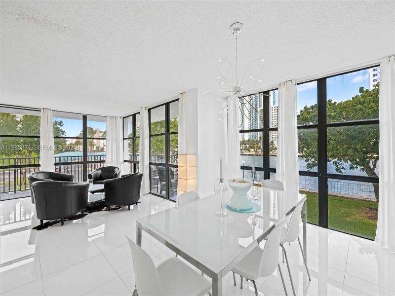 Condo for sale at Oceanview Park 221