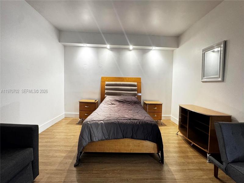 Property photo # 6