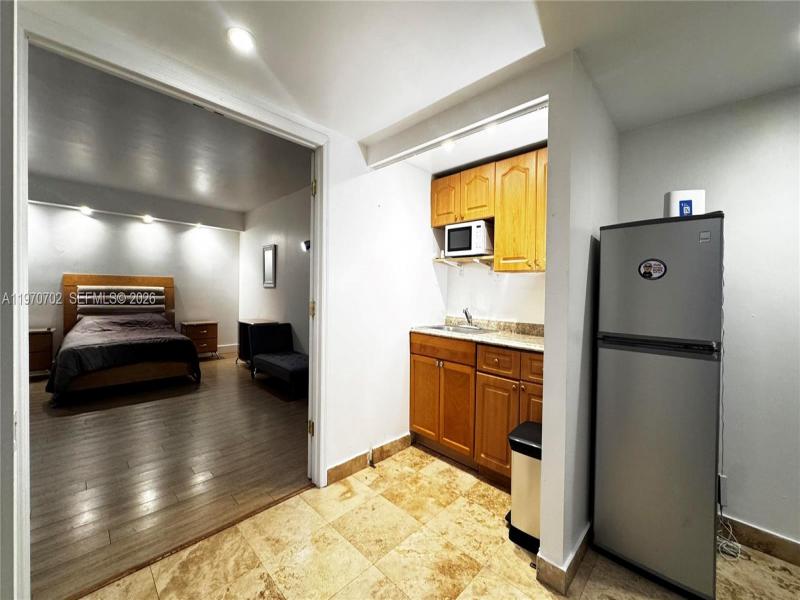 Property photo # 9