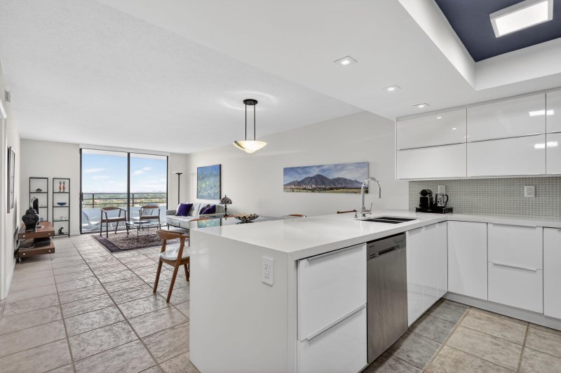Condo for sale at Olympus Towers 1101