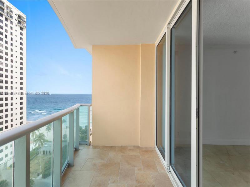 Condo for sale at The Wave Condo 1239
