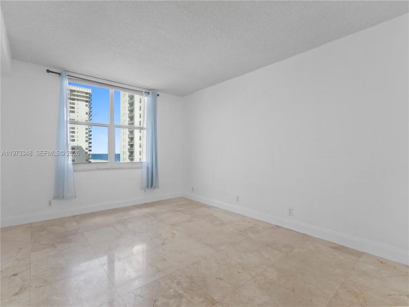 Condo for sale at The Wave Condo 1239