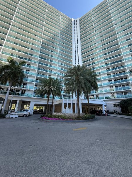 Apartment for rent at Arlen House 610