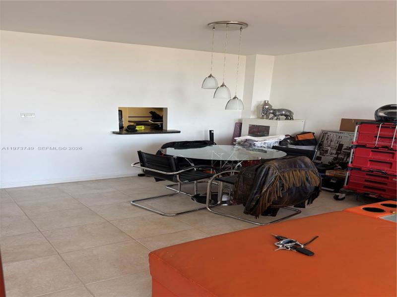 Comprar apartamento en Bayview Towers A1409