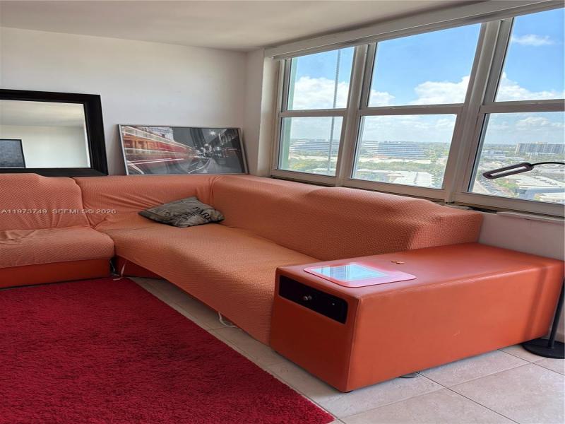 Comprar apartamento en Bayview Towers A1409