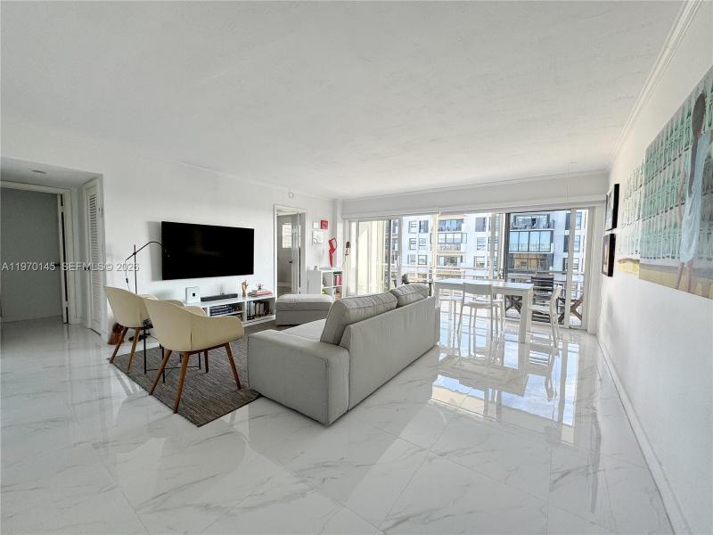 Comprar apartamento en Crandon Tower 82