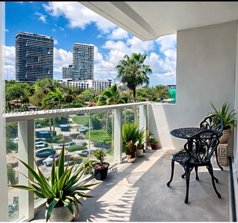 Condo for sale at Bay Park Towers 519
