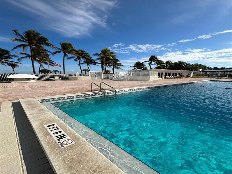 Comprar apartamento en Carriage Club North 825