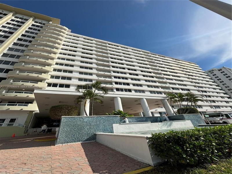 Comprar apartamento en Carriage Club North 825