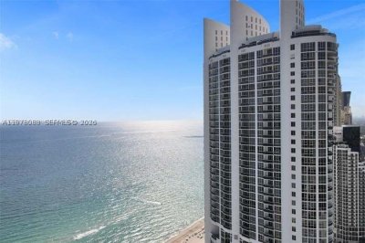 Trump Royale Apt #1202