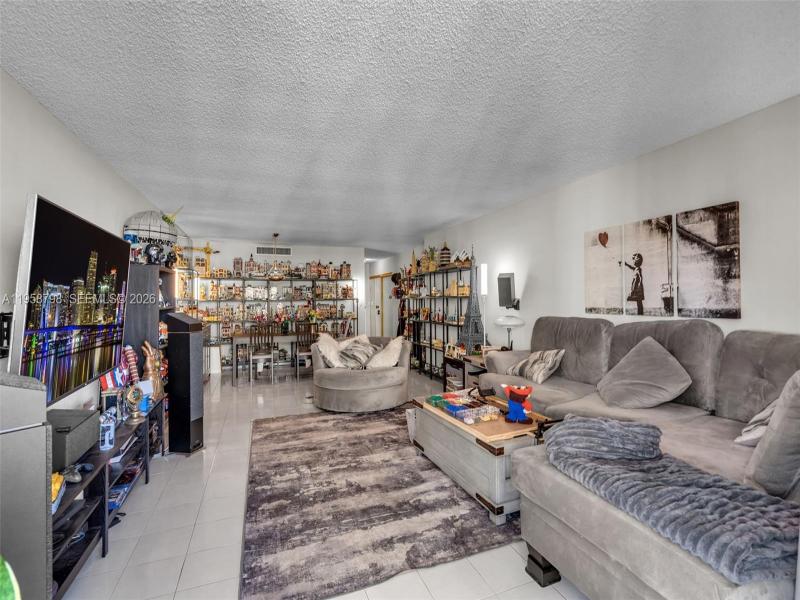 Condo for sale at Olympus Towers 1021