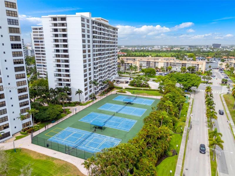 Condo for sale at Olympus Towers 1021