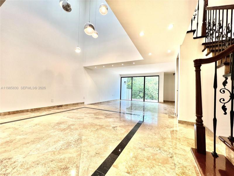 Comprar apartamento en Poinciana Island 505