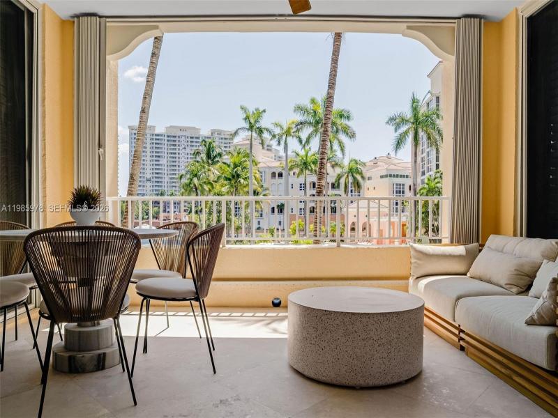 Alquiler de apartamento en Ocean Club Lake Villa One 203